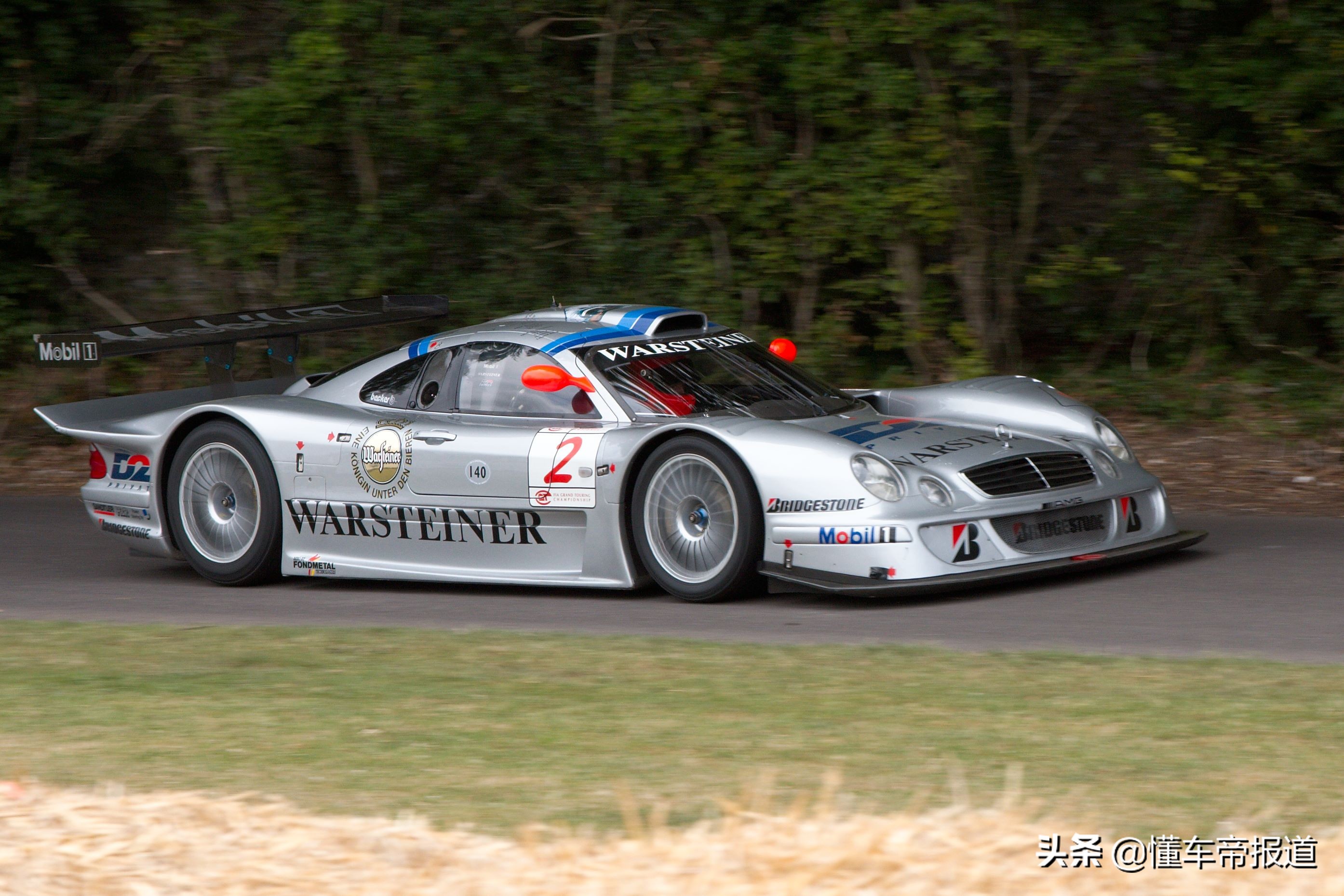即是跑车,又是赛车,它就是奔驰clk gtr