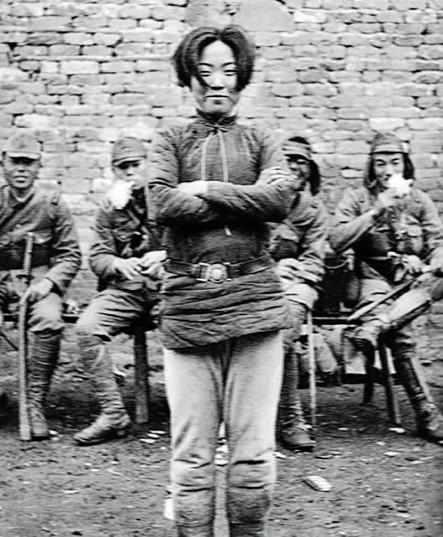 女英雄成本华，牺牲前要求日军照张相，日军：后悔答应她
