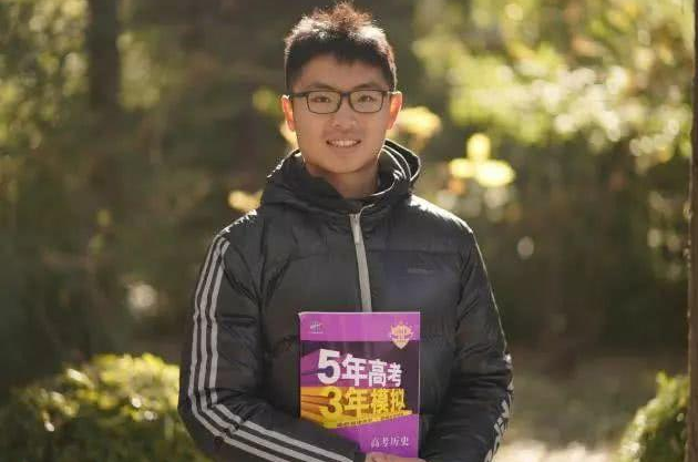 历年高考状元“家庭背景”调查显示，有的人，一出生就在“罗马”