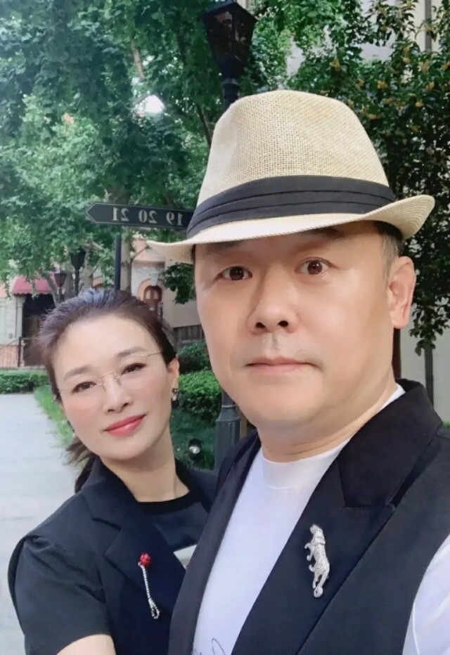 从滑稽之王到人人喊打，周立波是怎么改写自己结局的
