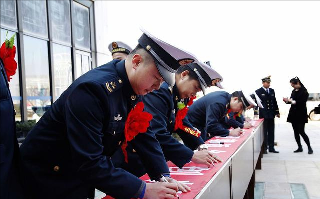 大学生入伍，3条发展途径，3条入伍方式，3大保障，望周知