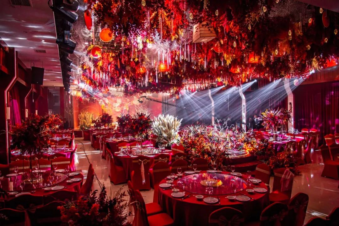 年会预定 | N+1种选择，不如选择一站式宴会服务