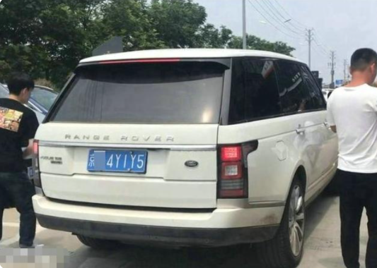 德云男团座驾有多豪横？少班主郭麒麟排第三，小岳岳只能排第五