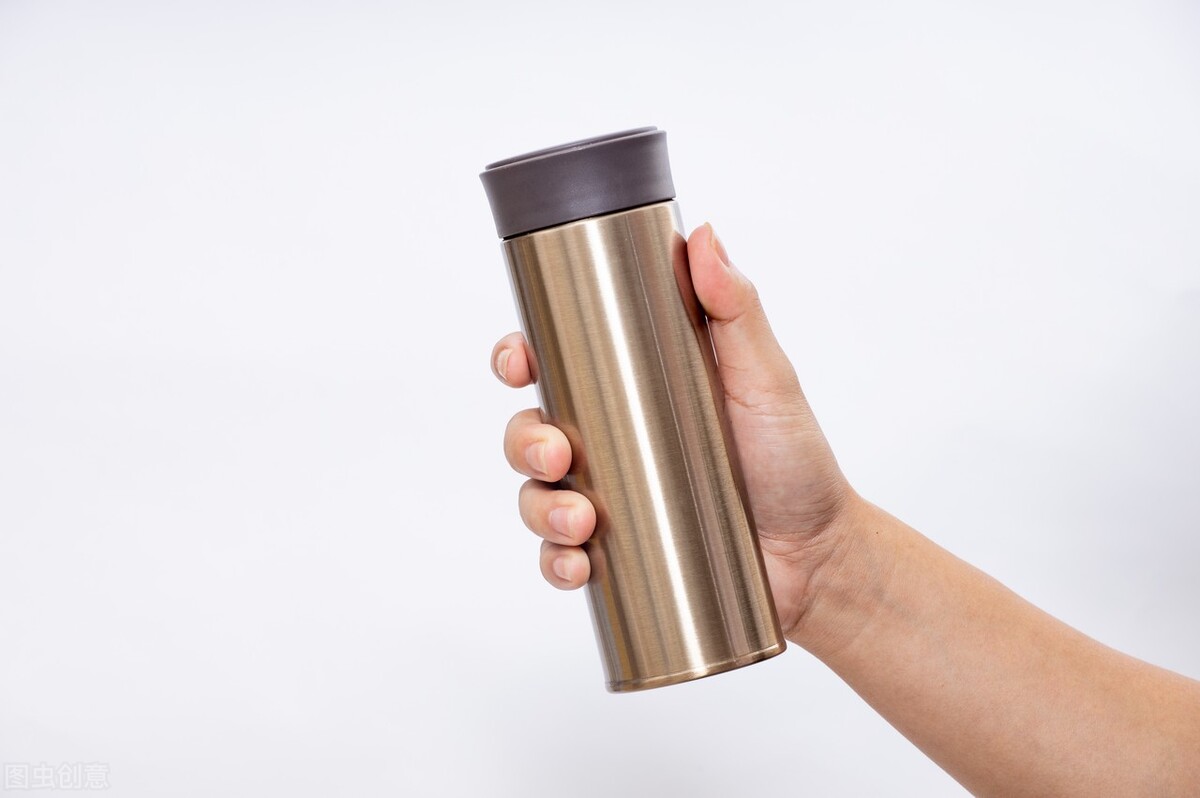 壹健康小知识：保温杯第一次使用怎么处理？杯里的茶垢怎么去除