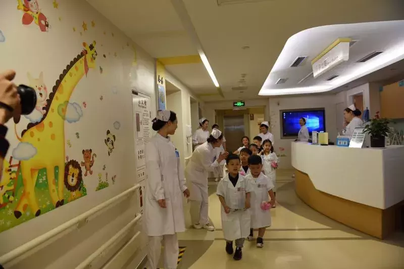 河南省立眼科医院：一场网红快闪，向青少年的健康大敌宣战
