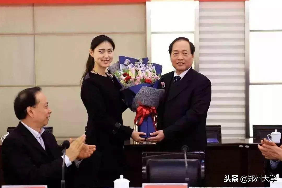 郑大故事｜六位郑大老师倾情讲述四十年的人生故事，是什么成就了他们，打动了我们？