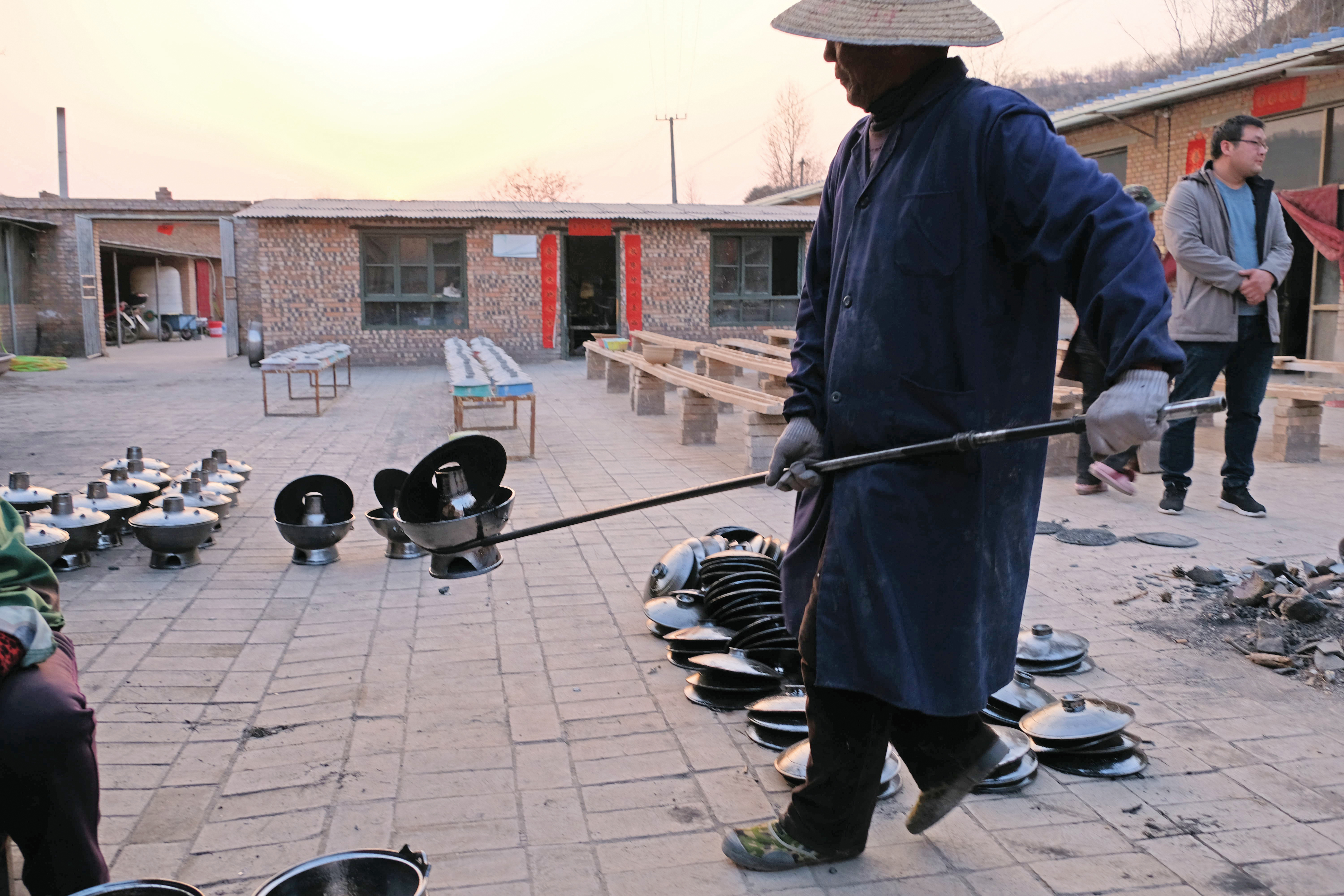 翼城尧都砂器为何供不应求 山西传统技艺传承人张作刚的砂器人生