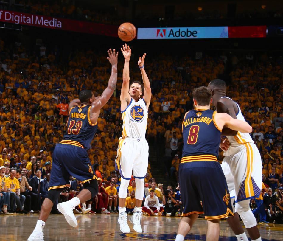 库里卧推多少公斤(关于库里) - 青木春