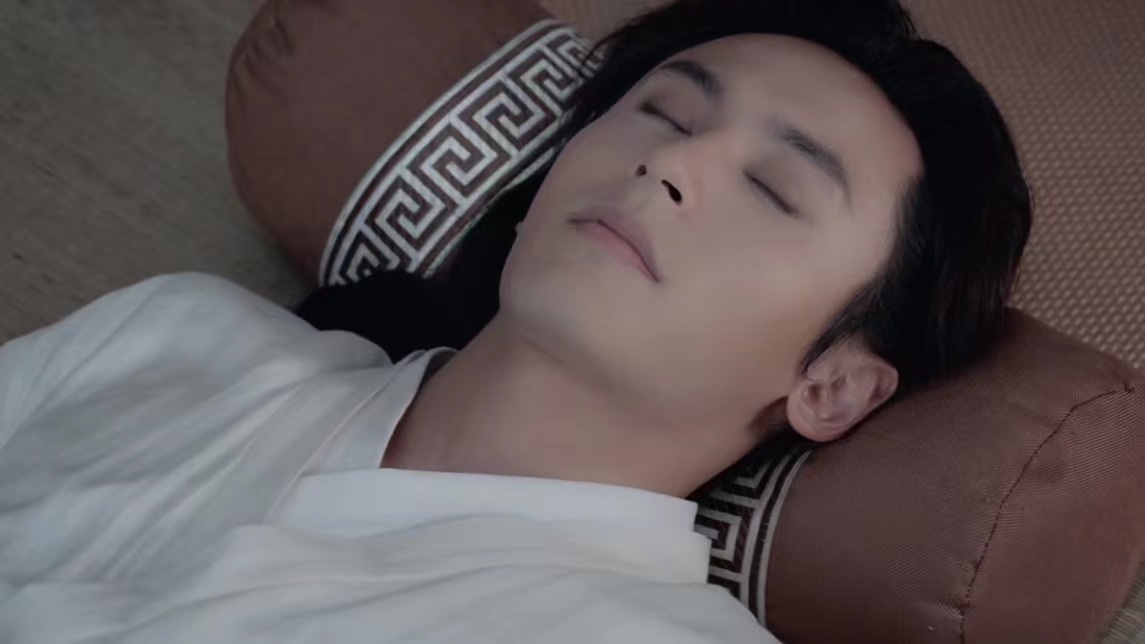 山河令|温周千年之恋16:"这小狗好可爱,它叫什么?""一锅"