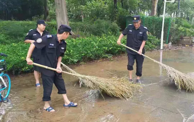 农大人的身影在前，我们“豫”难而上