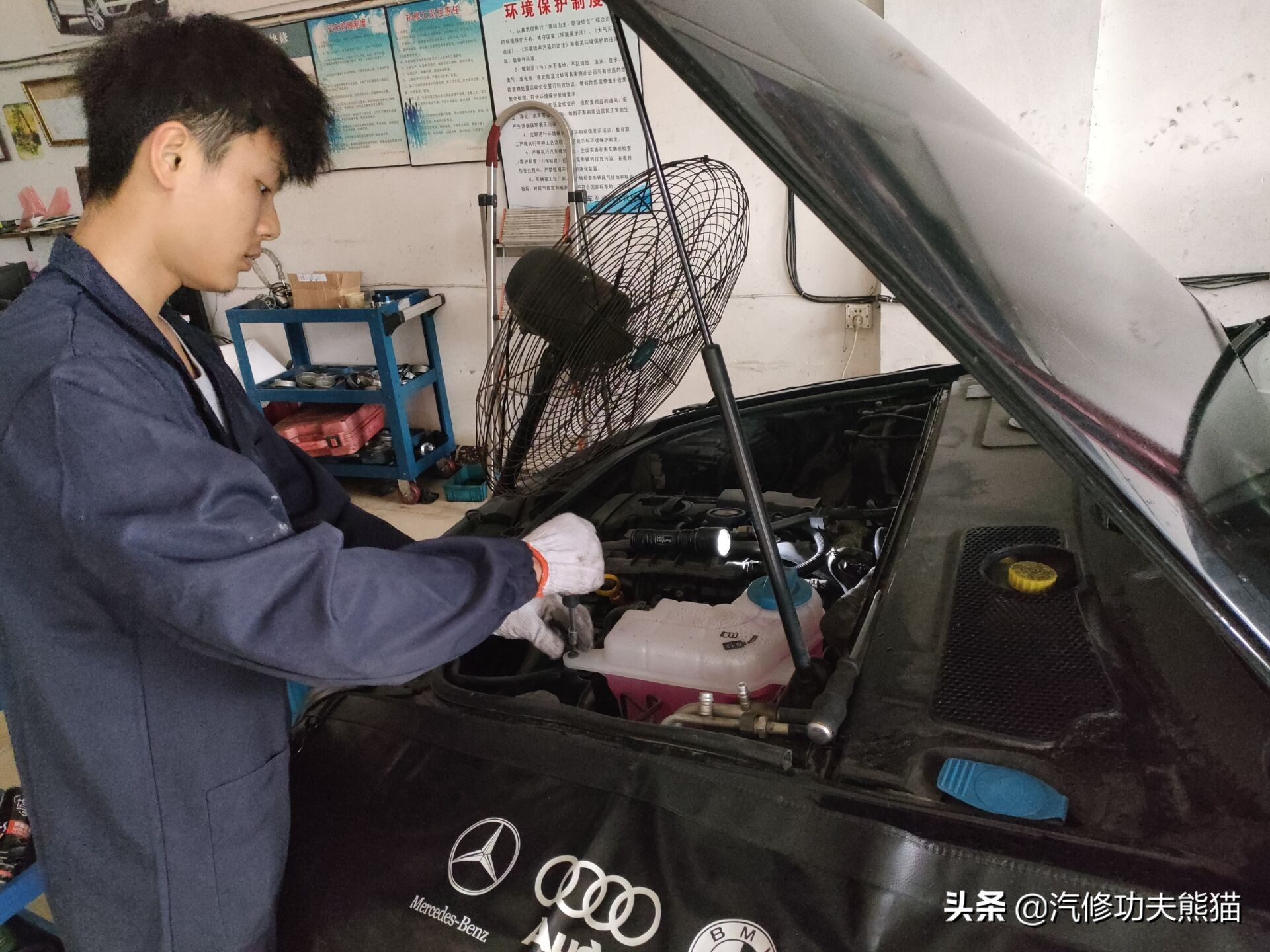 苏州车友十二年车龄奥迪A6L2.0T烧机油，对车有感情彻底整修翻新