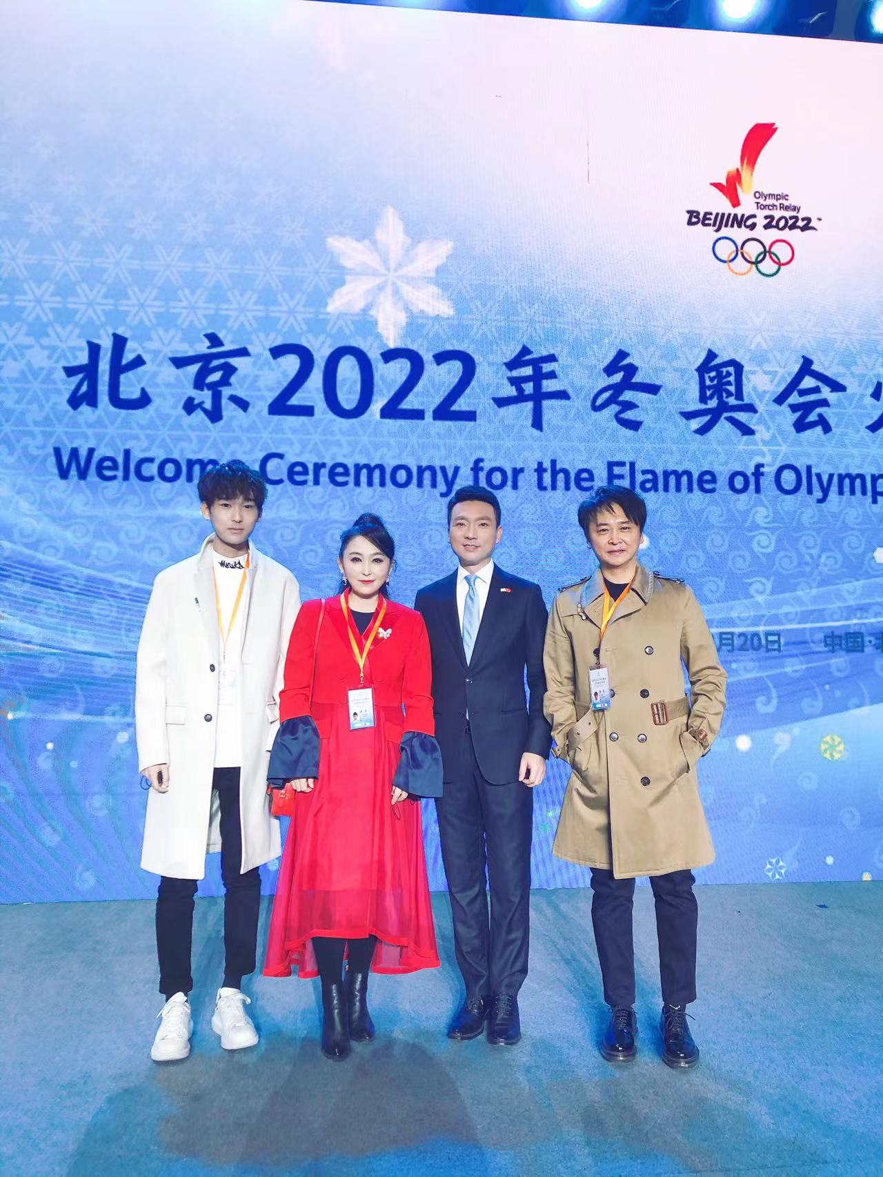 而这个名为冯天一的少年,其父冯晓泉单是一个民族乐团的一级之名就