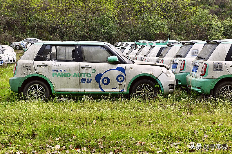 探访重庆这个巨型共享汽车“坟场”，密密麻麻，场面震撼