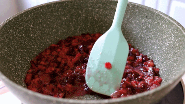 不吃又要等一年，爆浆好吃，闺女点100个赞！宝宝辅食