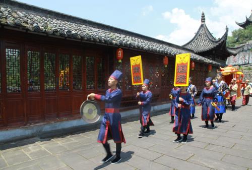 日本近代崛起的指路人，诞生于江西的一个县，中国人却很少知道