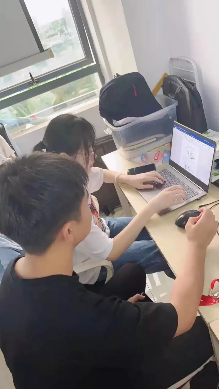 程序员的工作压力,真有传说中那么大?