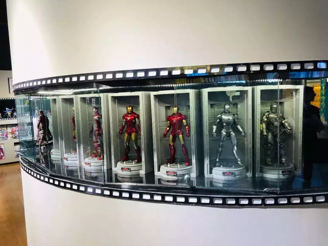 东方影都茂“光影市集”即将开业，自媒体探店先睹为快，福利等你拿