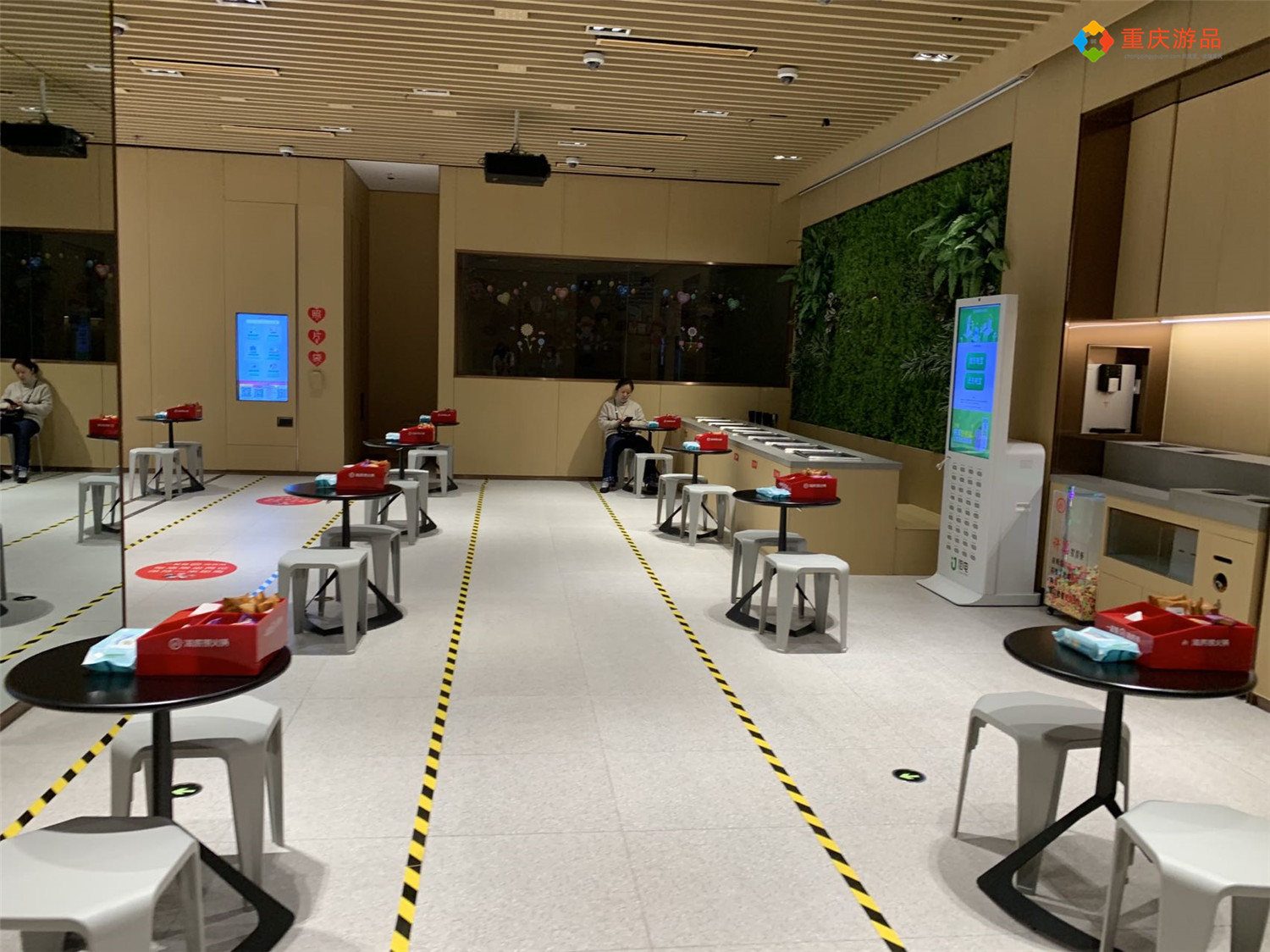 重庆火锅门店突破15万家，海底捞即将关闭300家，这个时代变了？