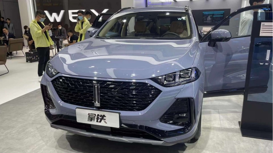 4.9L+530N.m！WEY拿铁首秀：搭同级唯一智能电磁悬架