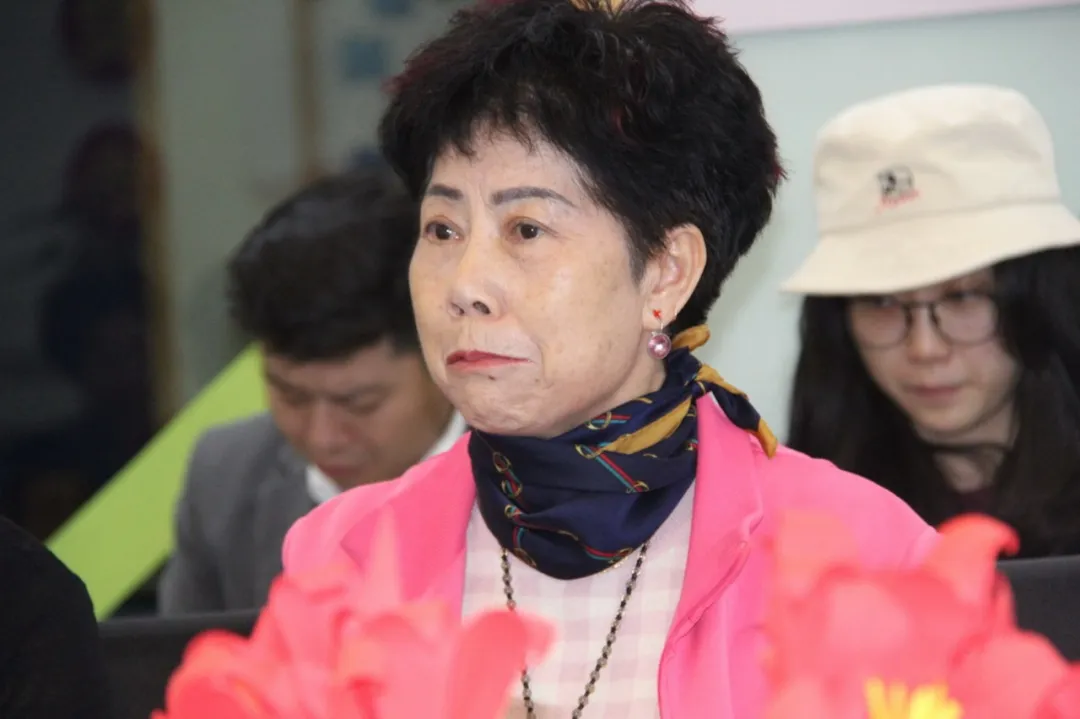 四川天府新区华阳幼儿园——敬老崇德度重阳 回首教育皆芳华