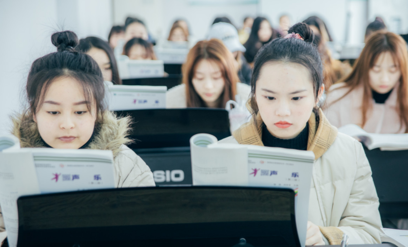 河南多所高校放假时间已确定，最早提前12天，同时还有个坏消息