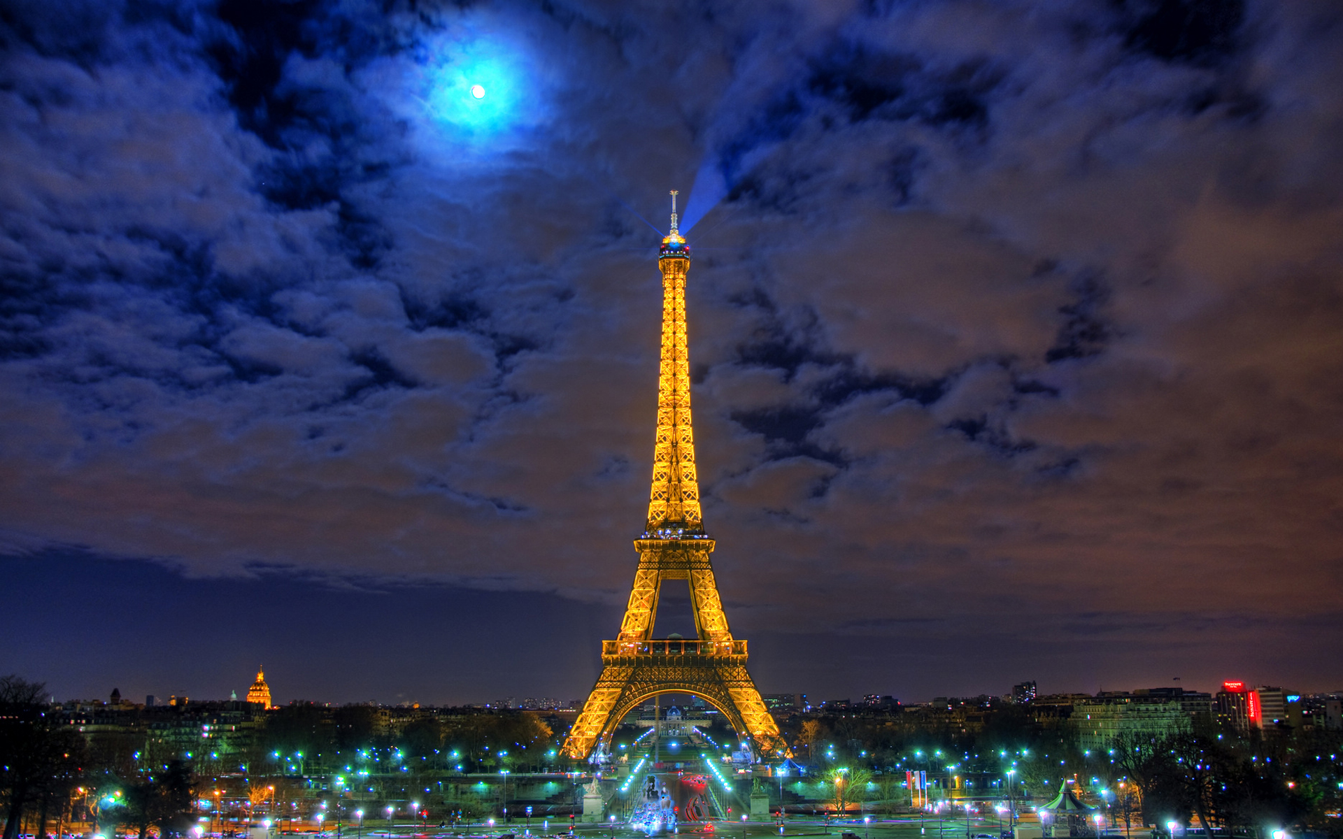 埃菲尔铁塔:铁娘子——法兰西国家的象征