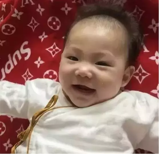 几十万名牌包,上亿帝王绿翡翠,明星烧钱“富养”女儿大PK