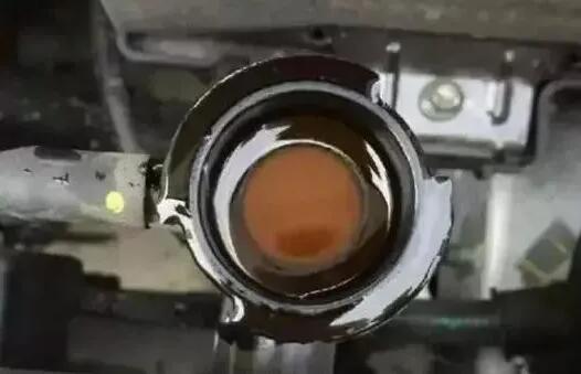 天气逐渐变冷你的汽车防冻液需要更换了吗