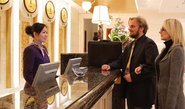 高考“容易”中考难，800名高中新生“被退学”，有钱只能读职高