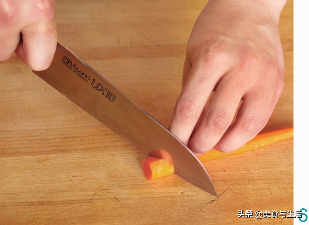 胡萝卜片怎么切（教你4种胡萝卜基础切法厨房新手必备）