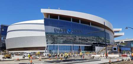 森林狼主场球馆标靶中心球馆,位于明尼苏达明尼阿波利斯,可容纳19356