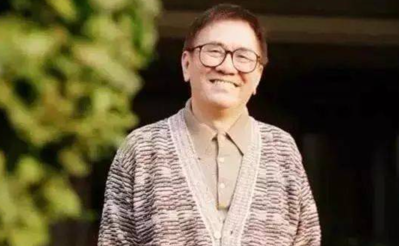 黄霑当年有多狂：敢对成龙撒尿，单挑过李小龙，大骂刘德华3年