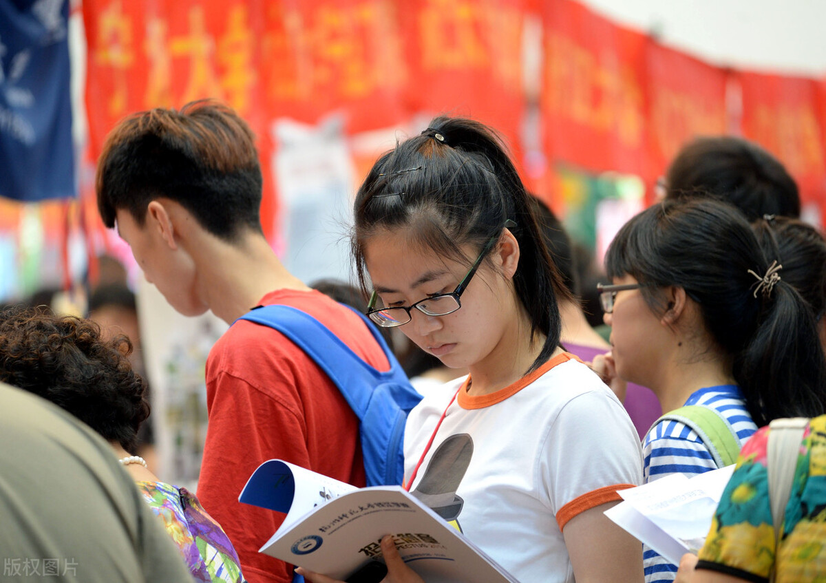 转给考生！这些省份的录取查询时间来了，考生：早就等不及了