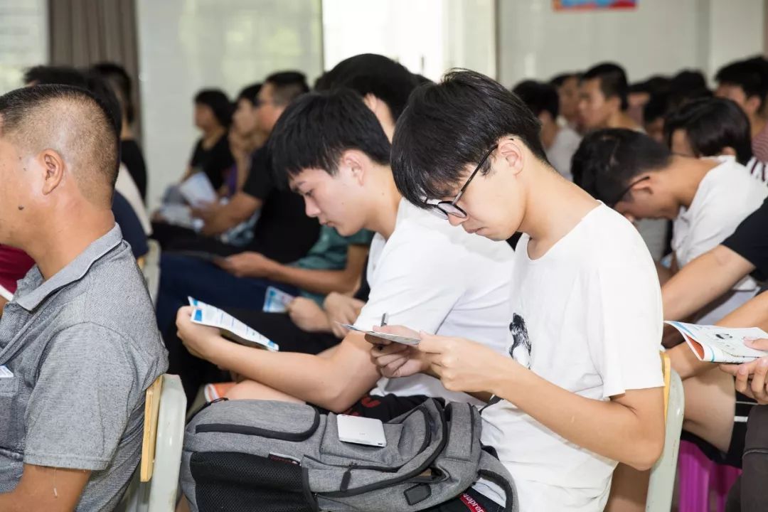 四六级查分时间公布，忘记准考证号也没关系，3种方法帮你查成绩