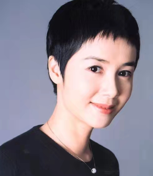 娱乐圈的“大学老师”：张杰特聘惹争议，陈翔返校遭抵制