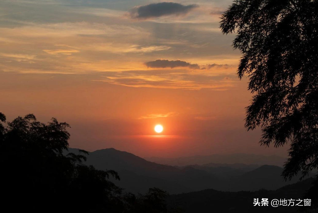 武夷山，是福建的，还是江西的？