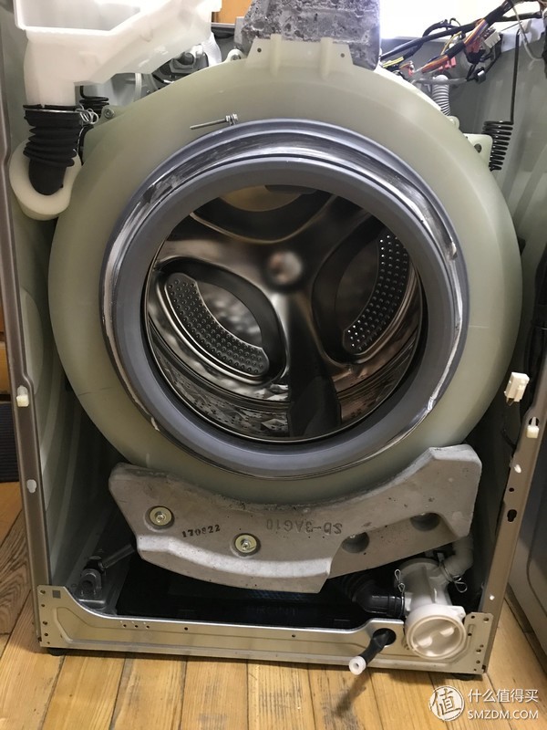 洗衣机：有容乃大 四千元10kg哪家强？松下、LG、三星对比横评