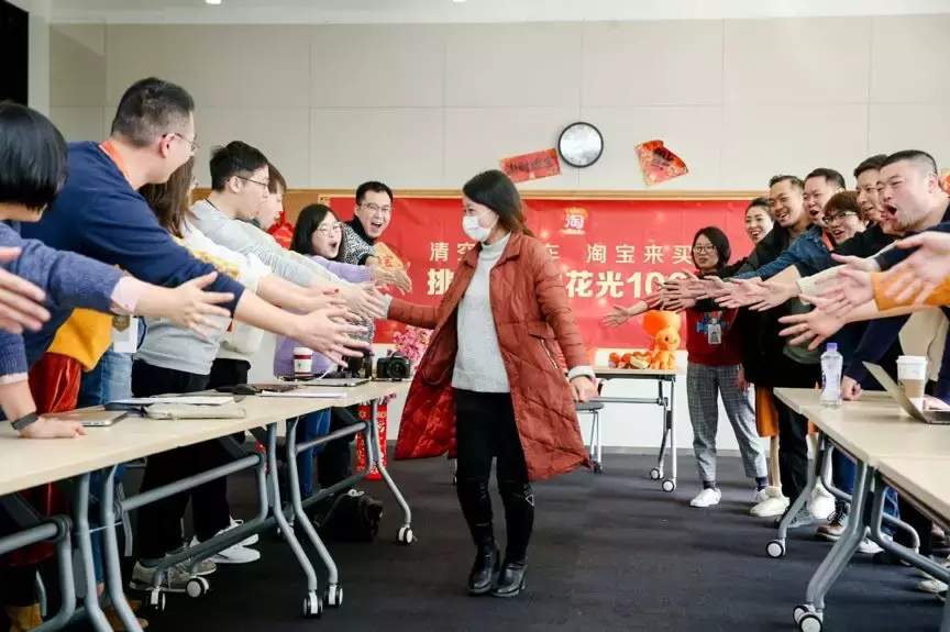 1分钟花掉58万，“广东惠州刘女士”喜提淘宝清空购物车大奖