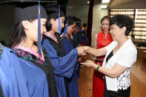 好消息！上海宣布研究生扩招15%，每所大学大概能扩招多少人？