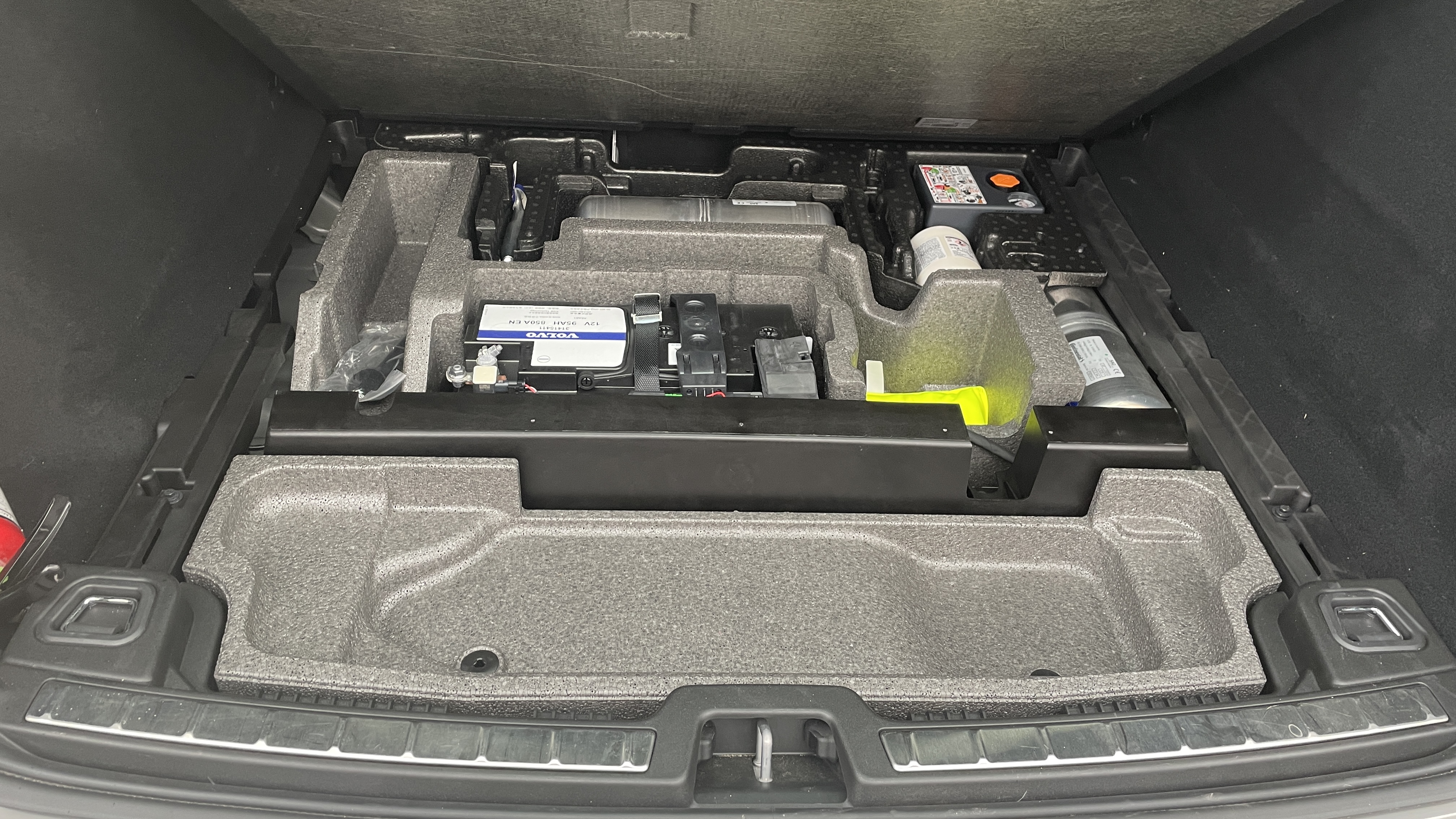 插混版与普通版有何不同，试驾体验XC60插电式混动版