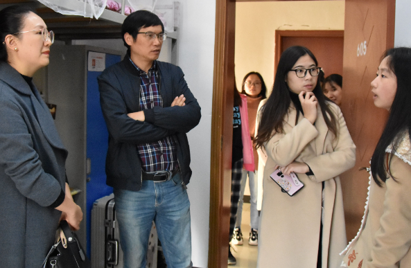 大一新生晒“包厢式宿舍”，让人羡慕不已，网友直言复读来得及吗