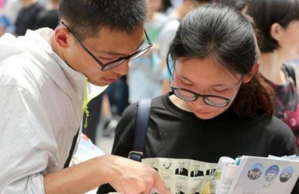 高中“被迫”走单招的学生，毕业之后后悔了吗，家长不妨提前了解