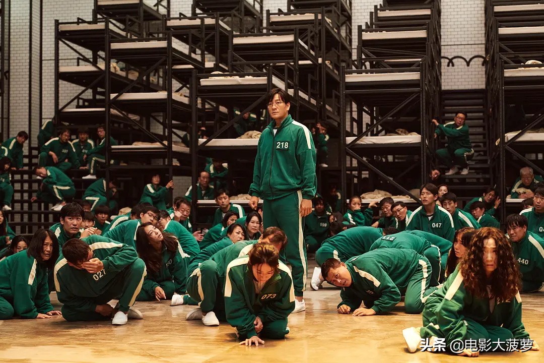 《弥留之国的爱丽丝》网飞爆仓！它与《鱿鱼游戏》比到底差在哪？