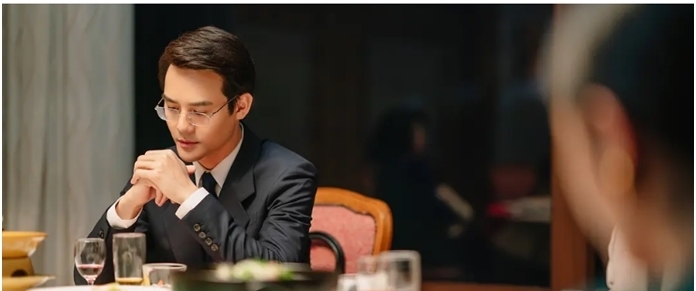 宋运辉与梁思申随后生下儿子可可,又将女儿宋引送去美国读书,梁父梁母