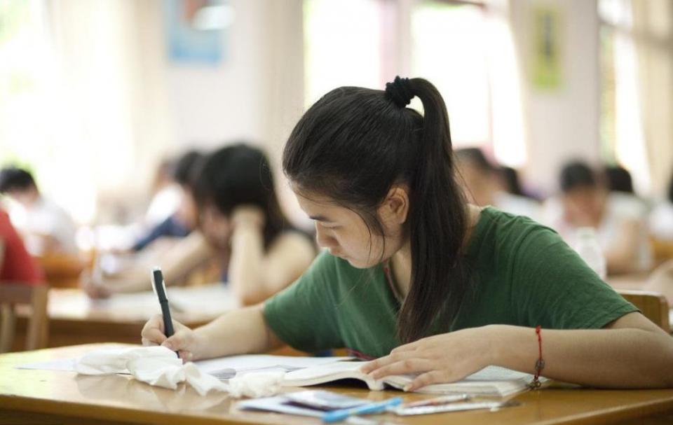 大学“挂科”和“重修”，对自己有多大影响？看看辅导员怎么说