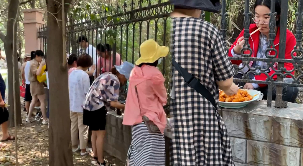 高中校门口成“野餐基地”，家长送饭被质疑，这是在养“巨婴”？
