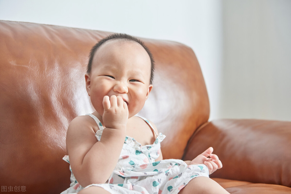 “小儿无六月”是什么意思？炎炎夏日，如何让宝宝睡个清爽的觉