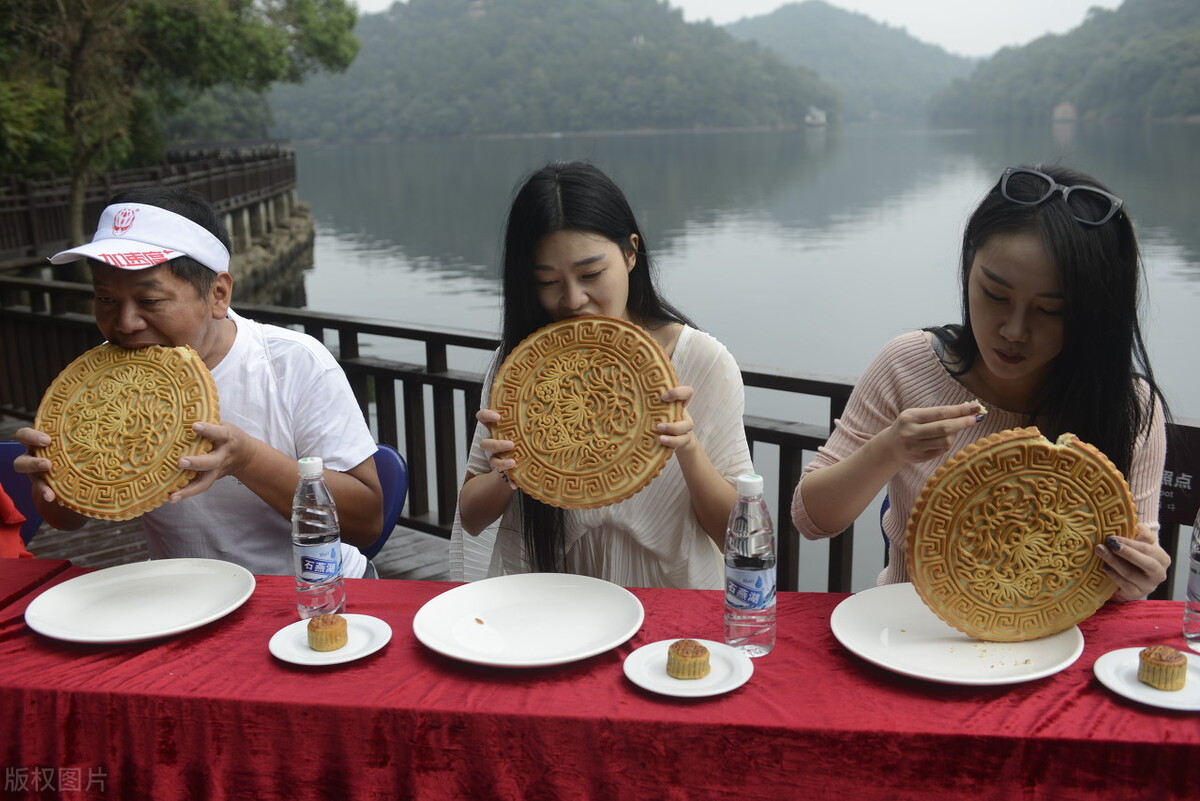 中秋归乡见闻：亲情疏离，友情更显温暖