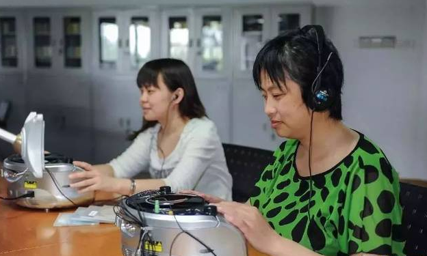 正能量！11位盲人考生参加2021高考，教育部提供专门的盲文试卷