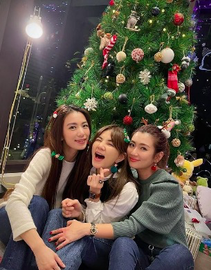 38岁Hebe亿元顶楼豪宅曝光，413㎡一个人住，太爽